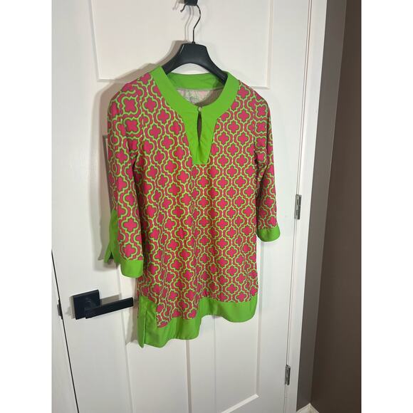 Cabana Life Retro Neon Green & Pink Tunic UPF 50 Womens Geometric Top - Picture 3 of 8